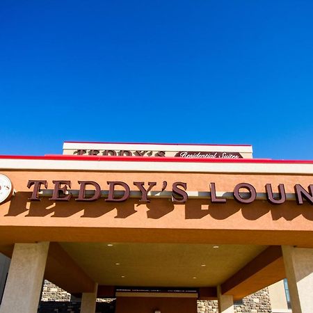 Teddy'S Residential Suites Watford City Exterior foto