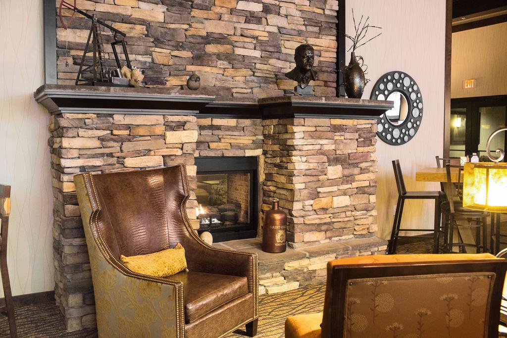 Teddy'S Residential Suites Watford City Exterior foto