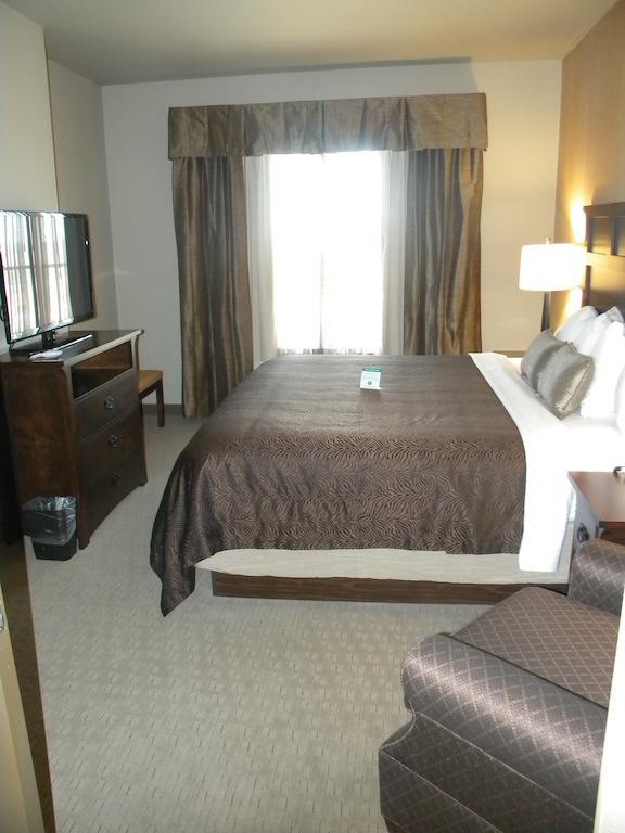 Teddy'S Residential Suites Watford City Exterior foto